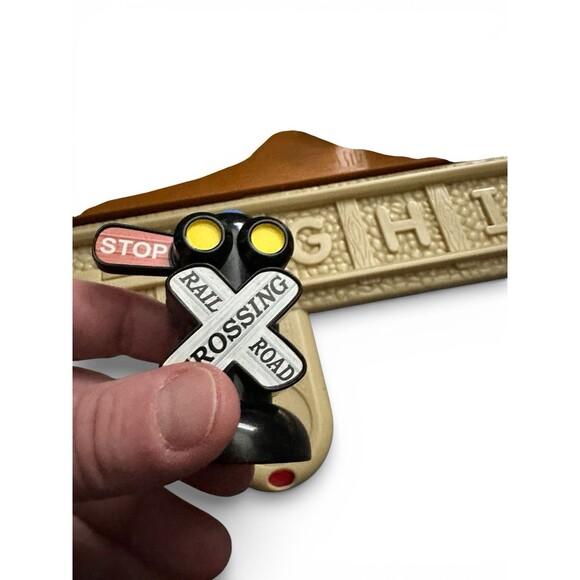 Leapfrog Leap’s Phonics Railroad Train Set  Alphabet RARE -Tested - Picture 16 of 16